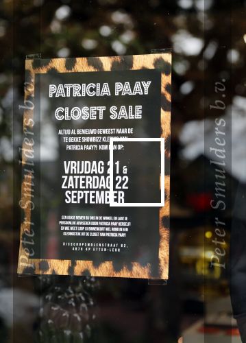 Etten Leur 21 september 2018
Patricia Paay verkoopt in winkels sjans in Etten Leur oude kleding tassen en schoenen van haar zelf.