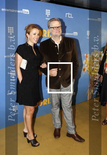 Amsterdam 17 september 2018
Premiere Doris in Tuschinski. De cast bestaat uit oa Tjitske Reidinga Guy Clemens Bracha v Doesburgh Tanik Moree Peter Blok . Patrick Stoof en Annick Boer