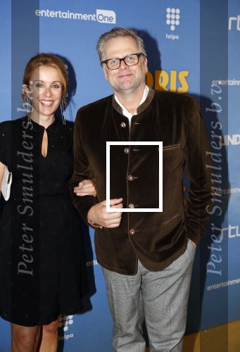 Amsterdam 17 september 2018
Premiere Doris in Tuschinski. De cast bestaat uit oa Tjitske Reidinga Guy Clemens Bracha v Doesburgh Tanik Moree Peter Blok . Patrick Stoof en Annick Boer