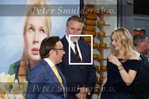 Amsterdam 17 september 2018
Premiere Doris in Tuschinski. De cast bestaat uit oa Tjitske Reidinga Guy Clemens Bracha v Doesburgh Tanik Moree Peter Blok .