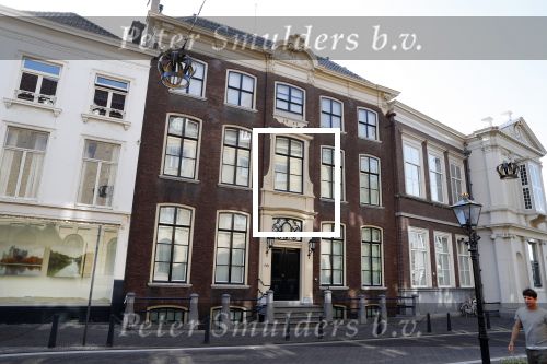 Den Haag 18 september 2018
Prinsjesdag 2018 op het binnenhof. Prinses Beatrix en mevr v Loon de Labouchere arriveren bij achterkant paleis Noordeine. Prinses Beatrix bezit een huis waar ze regelmatig verblijft.
