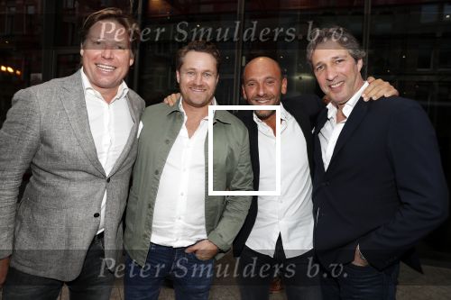 Amsterdam 10 september 2018
Feest Sjaak Swart in het nieuwe delamar theater. ralph de Vries met vrienden