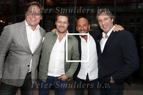 Amsterdam 10 september 2018
Feest Sjaak Swart in het nieuwe delamar theater. ralph de Vries met vrienden