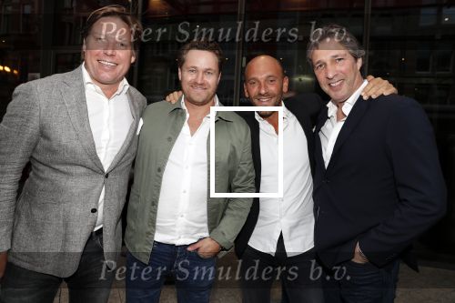 Amsterdam 10 september 2018
Feest Sjaak Swart in het nieuwe delamar theater. ralph de Vries met vrienden