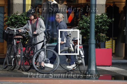 Amstertdam 4 september 2018
Renee Soutendijk op straat in Amsterdam zuid.