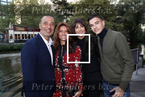 Amsterdam 25 september 2018
Presentatie Amsterdam XXXL bij sushisamba. Ruud Gullit kwam met zijn vriendin Karin de Rooij dochter Felicity en stiefzoon Nigel.