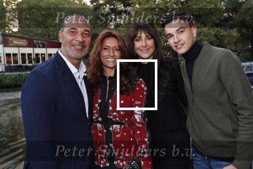 Amsterdam 25 september 2018
Presentatie Amsterdam XXXL bij sushisamba. Ruud Gullit kwam met zijn vriendin Karin de Rooij dochter Felicity en stiefzoon Nigel.