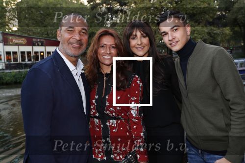 Amsterdam 25 september 2018
Presentatie Amsterdam XXXL bij sushisamba. Ruud Gullit kwam met zijn vriendin Karin de Rooij dochter Felicity en stiefzoon Nigel.