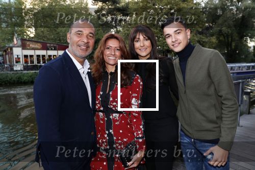 Amsterdam 25 september 2018
Presentatie Amsterdam XXXL bij sushisamba. Ruud Gullit kwam met zijn vriendin Karin de Rooij dochter Felicity en stiefzoon Nigel.