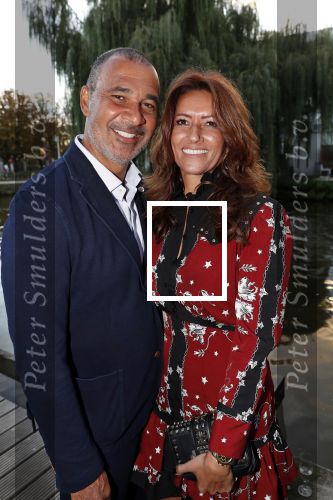 Amsterdam 25 september 2018
Presentatie Amsterdam XXXL bij sushisamba. Ruud Gullit kwam met zijn vriendin Karin de Rooij dochter Felicity en stiefzoon Nigel.