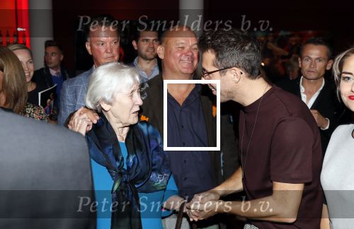 Amsterdam 30 september 2018
1 jaar Annie MG Schmidt in het delamar theater. Simone Kleinsma krijgt koninklijke onderscheiding.
