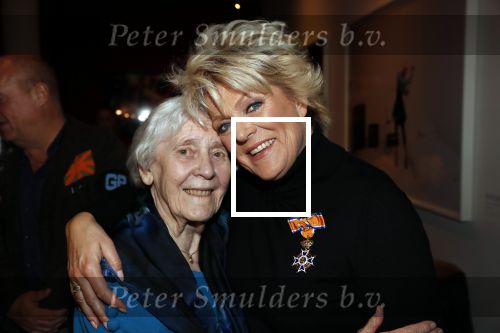 Amsterdam 30 september 2018
1 jaar Annie MG Schmidt in het delamar theater. Simone Kleinsma krijgt koninklijke onderscheiding.