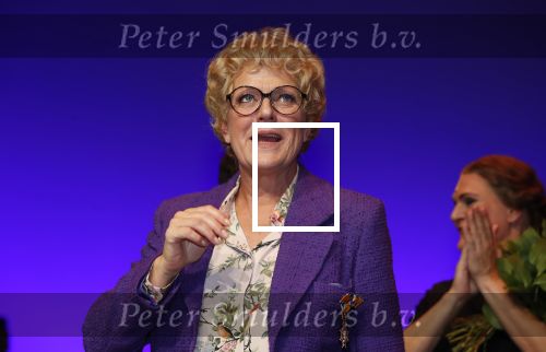 Amsterdam 30 september 2018
1 jaar Annie MG Schmidt in het delamar theater. Simone Kleinsma krijgt koninklijke onderscheiding.