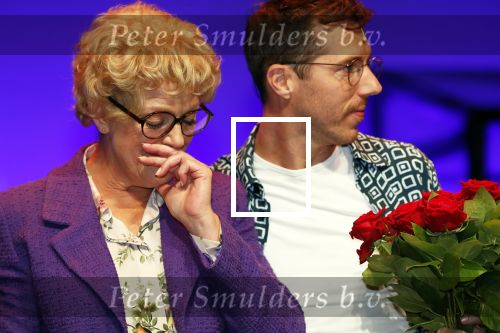 Amsterdam 30 september 2018
1 jaar Annie MG Schmidt in het delamar theater. Simone Kleinsma krijgt koninklijke onderscheiding.
