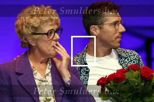 Amsterdam 30 september 2018
1 jaar Annie MG Schmidt in het delamar theater. Simone Kleinsma krijgt koninklijke onderscheiding.