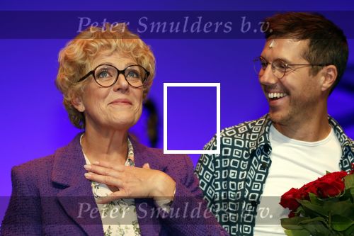 Amsterdam 30 september 2018
1 jaar Annie MG Schmidt in het delamar theater. Simone Kleinsma krijgt koninklijke onderscheiding.