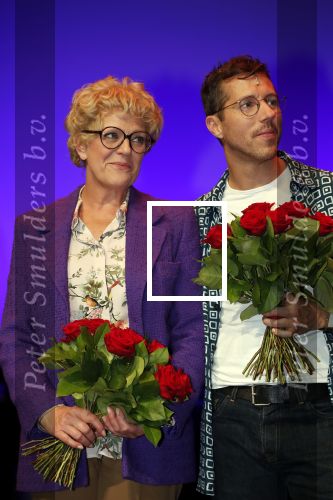 Amsterdam 30 september 2018
1 jaar Annie MG Schmidt in het delamar theater. Simone Kleinsma krijgt koninklijke onderscheiding.
