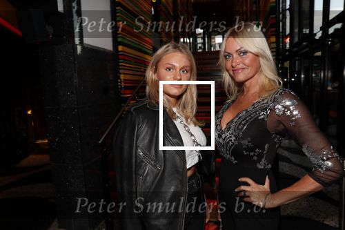 Amsterdam 25 september 2018
Presentatie Amsterdam XXXL bij sushisamba. Sophia de Boer kwam met man Erik Kwant en dochter Roxeanne Kwant