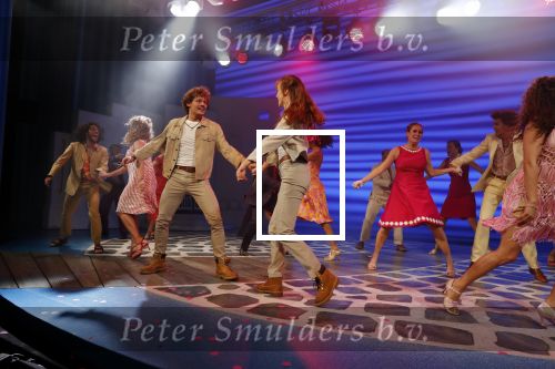 Utrecht 23 september 2018
Premiere Mamma Mia in beatrixtheater. Hoofdrollen zijn er voor Antje Monteiro Jolijn Henneman Sophia Wezer Hilke Bierman Dieter Troubleyn Emiel de Jong en Soy Kroon.