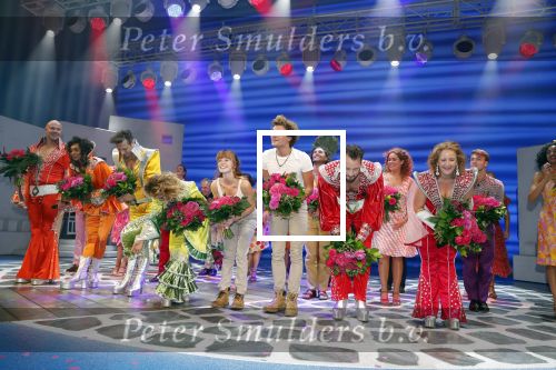 Utrecht 23 september 2018
Premiere Mamma Mia in beatrixtheater. Hoofdrollen zijn er voor Antje Monteiro Jolijn Henneman Sophia Wezer Hilke Bierman Dieter Troubleyn Emiel de Jong en Soy Kroon.