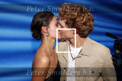 Utrecht 23 september 2018
Premiere Mamma Mia in beatrixtheater. Hoofdrollen zijn er voor Antje Monteiro Jolijn Henneman Sophia Wezer Hilke Bierman Dieter Troubleyn Emiel de Jong en Soy Kroon. Soy met Holly Brood