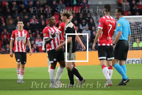 Eindhoven, 23 September 2018 PSV-AJAX Kompetitie, Seizoen 2018-2019 Eindstand 3-0
Steven Bergwijn en Frenkie de Jong