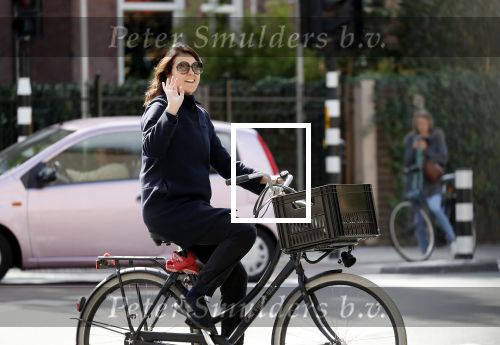 Amsterdam 15 september 2018
Susan Visser bij haar huis en op de fiets.