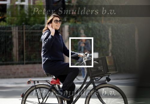 Amsterdam 15 september 2018
Susan Visser bij haar huis en op de fiets.