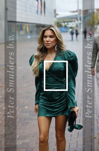 Amsterdam 21 september 2018
Sylvie Meis bij de premiere Elvyâ€™s wereld in Pathe Arena . Haar broer en zwager waren ook aanwezig.