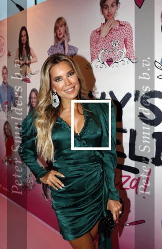 Amsterdam 21 september 2018
Sylvie Meis bij de premiere Elvyâ€™s wereld in Pathe Arena . Haar broer en zwager waren ook aanwezig.