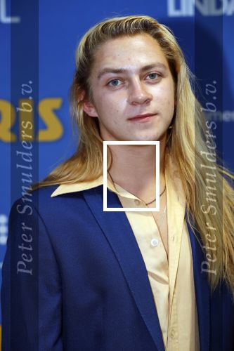 Amsterdam 17 september 2018
Premiere Doris in Tuschinski. De cast bestaat uit oa Tjitske Reidinga Guy Clemens Bracha v Doesburgh Tanik Moree Peter Blok .