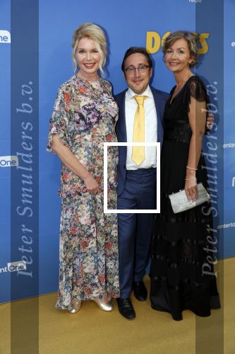 Amsterdm 17 september 2018
Premiere Doris in Tuschinski. De cast bestaat uit oa Tjitske Reidinga Guy Clemens Bracha v Doesburgh Tanik Moree Peter Blok .