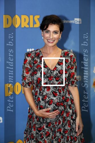 Amsterdam 17 september 2018
Premiere Doris in Tuschinski. De cast bestaat uit oa Tjitske Reidinga Guy Clemens Bracha v Doesburgh Tanik Moree Peter Blok .  Vivienne v d Assem zwanger