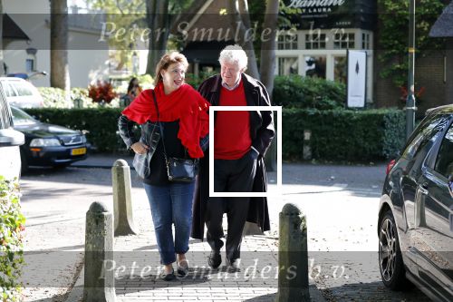 Laren 26 september 2018
Willibrorf Frequin en zijn vriendin voor het eerst weer buiten na zijn ziekenhuisopname.