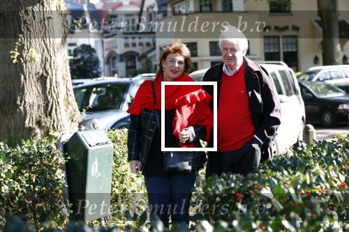 Laren 26 september 2018
Willibrorf Frequin en zijn vriendin voor het eerst weer buiten na zijn ziekenhuisopname.