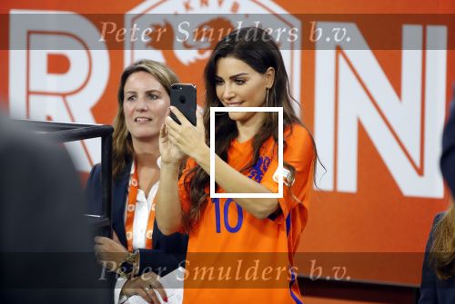 Amsterdam 6 mei 2018
Nederland-Peru 2-1 . Afscheidswedstrijd Wesley Sneijder . Zijn vrouw Yolanthe Sneijder Cabau en zoons Jessey en Xess Xava zijn natuurlijk aanwezig.