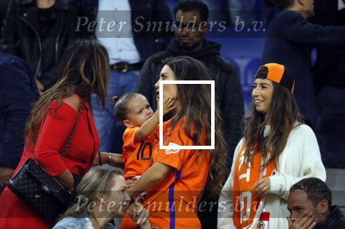Amsterdam 6 mei 2018
Nederland-Peru 2-1 . Afscheidswedstrijd Wesley Sneijder . Zijn vrouw Yolanthe Sneijder Cabau en zoons Jessey en Xess Xava zijn natuurlijk aanwezig.