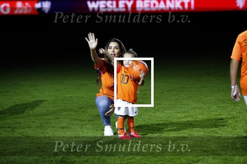 Amsterdam 6 mei 2018
Nederland-Peru 2-1 . Afscheidswedstrijd Wesley Sneijder . Zijn vrouw Yolanthe Sneijder Cabau en zoons Jessey en Xess Xava zijn natuurlijk aanwezig.