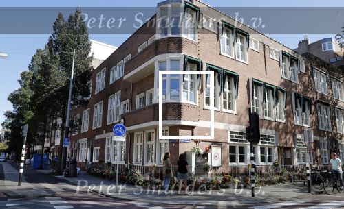 Amsterdam 20 september 2019
Bloemenzee bij het kantoor van advocaat Derk Wiersum die vermoord is voor zijn huis.