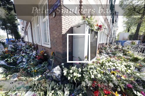 Amsterdam 20 september 2019
Bloemenzee bij het kantoor van advocaat Derk Wiersum die vermoord is voor zijn huis.