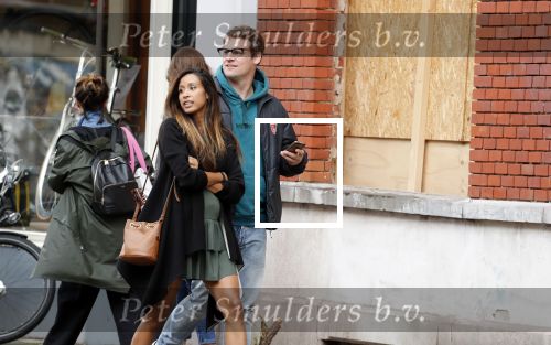 Amsterdam 7 augustus 2019
 Presentatrice Airen MylÃ¨ne en haar vriend oud-hockeyer Taeke Taekema samen in Amsterdam zuid . Airen is in verwachtring van hun tweede kindje