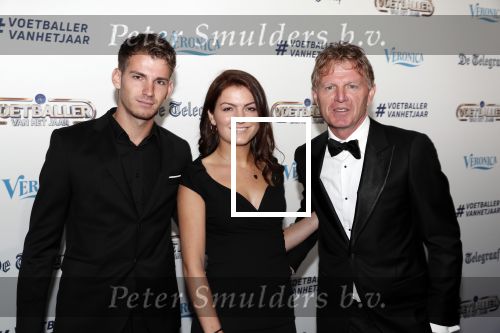 Hilversum 2 september 2019
Voetbalgala bij studio 21 . Alfons Groenendijk kwam met zijn zoon en dochter