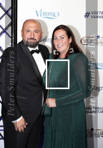Hilversum 2 september 2019
Voetballer van het jaar verkiezing in studio 21. Ali Dursun met zijn vrouw