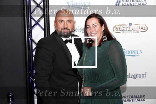 Hilversum 2 september 2019
Voetballer van het jaar verkiezing in studio 21. Ali Dursun met zijn vrouw