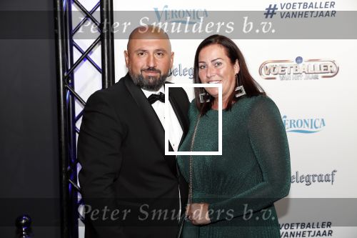 Hilversum 2 september 2019
Voetballer van het jaar verkiezing in studio 21. Ali Dursun met zijn vrouw