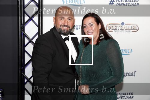 Hilversum 2 september 2019
Voetballer van het jaar verkiezing in studio 21. Ali Dursun met zijn vrouw