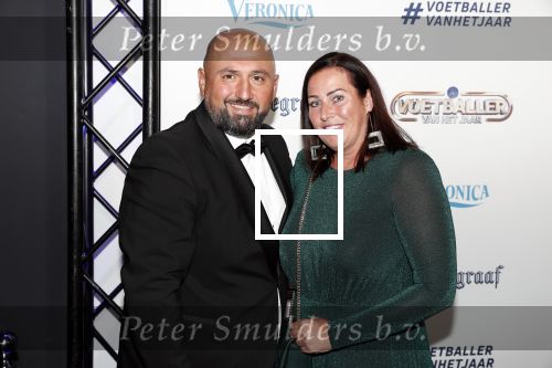 Hilversum 2 september 2019
Voetballer van het jaar verkiezing in studio 21. Ali Dursun met zijn vrouw