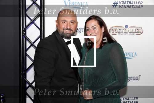 Hilversum 2 september 2019
Voetballer van het jaar verkiezing in studio 21. Ali Dursun met zijn vrouw