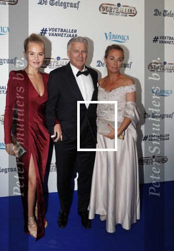 Hilversum 2 september 2019
Voetballer van het jaar verkiezing in studio 21. Annekee Molenaar met haar vader Keje en moeder