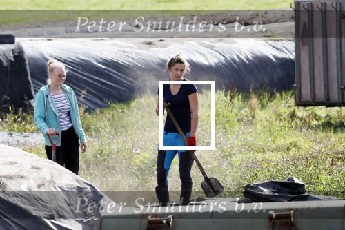 Vries 2 september 2019
Annemiek Koekkoek een van de deelneemsters van Boer zoekt vrouw seizoen 2019/2020. Bij haar huis/boerderij gefotografeerd.